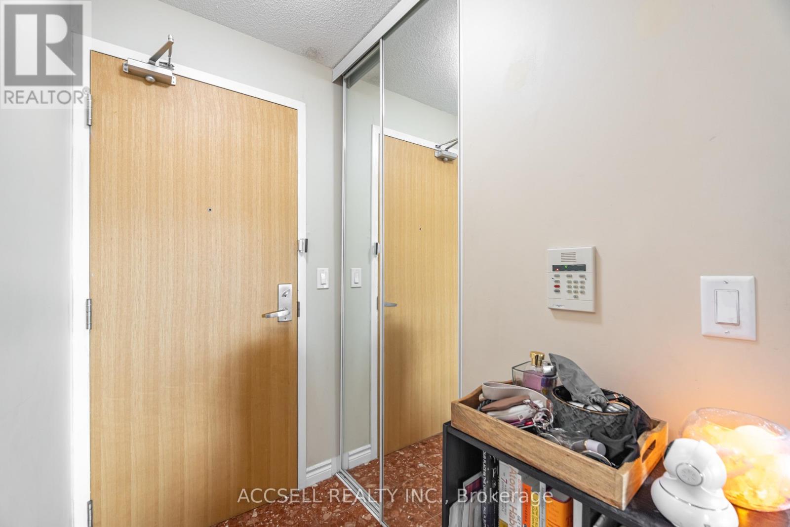 1015 - 68 Grangeway Avenue, Toronto, Ontario  M1H 0A1 - Photo 6 - E12432425