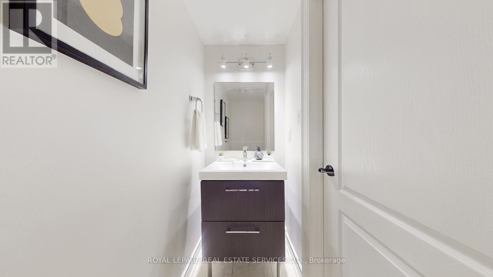 4 - 5050 Intrepid Drive, Mississauga, Ontario  L5M 0E5 - Photo 16 - W12429118