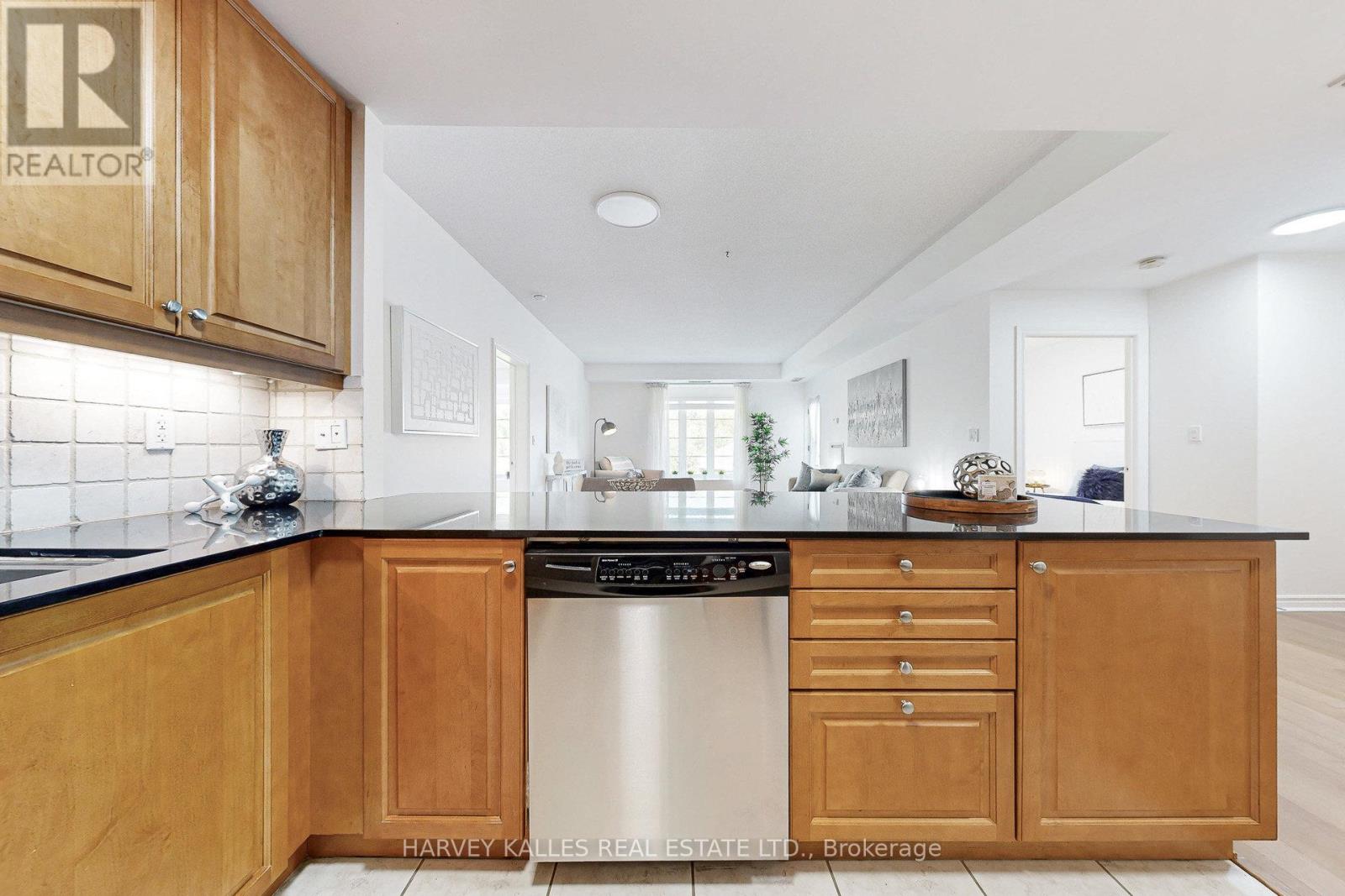 405 - 4620 Hwy 7, Vaughan, Ontario  L4L 0B3 - Photo 7 - N12432338