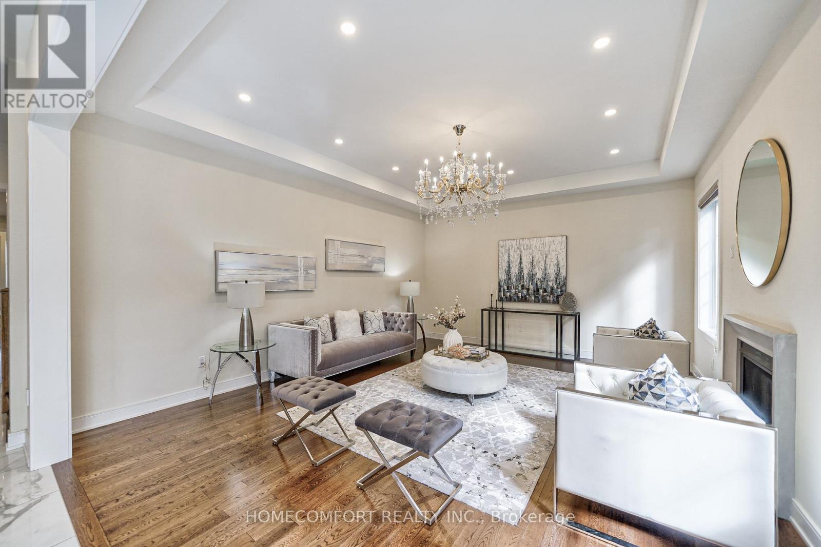 99 Mitchell Place, Newmarket, Ontario  L3Y 0C7 - Photo 13 - N12432367
