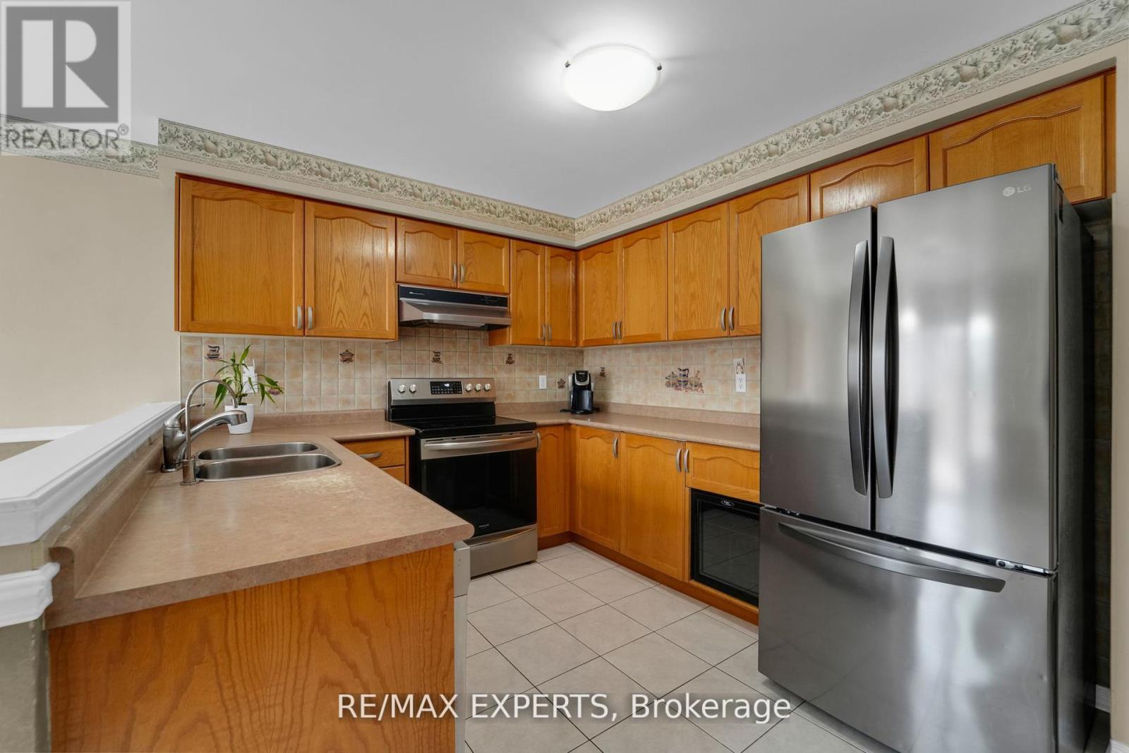20 Decoroso Drive, Vaughan, Ontario  L4H 1V2 - Photo 13 - N12432395