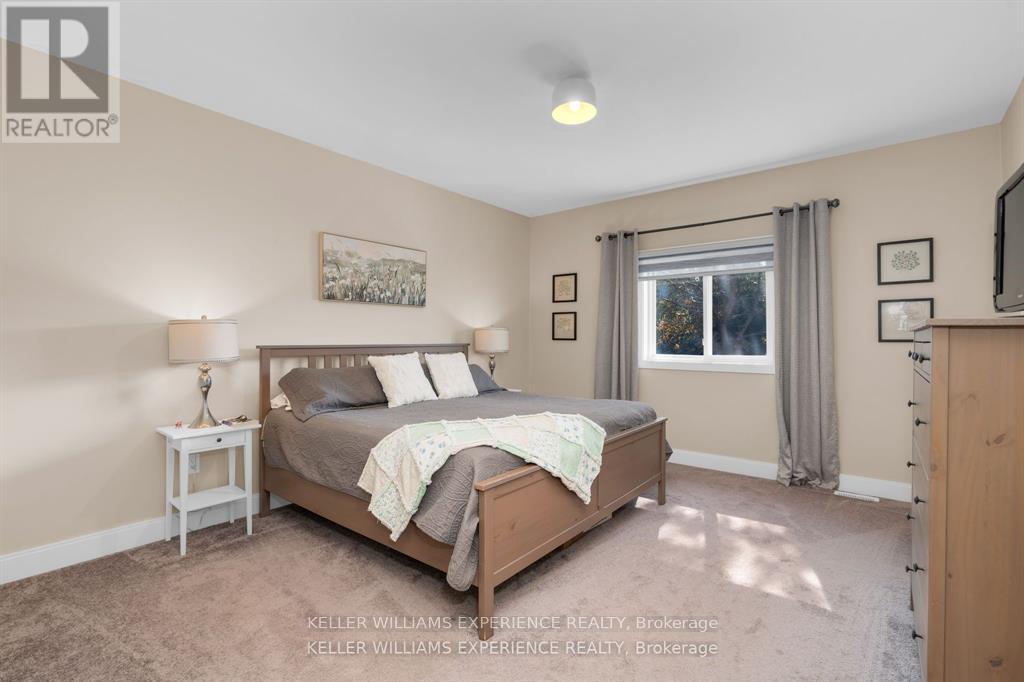 153 Rue Eric, Tiny, Ontario  L9M 0H1 - Photo 11 - S12432362