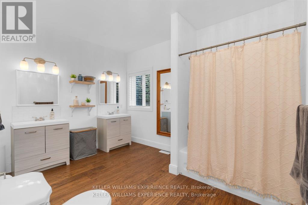 153 Rue Eric, Tiny, Ontario  L9M 0H1 - Photo 13 - S12432362