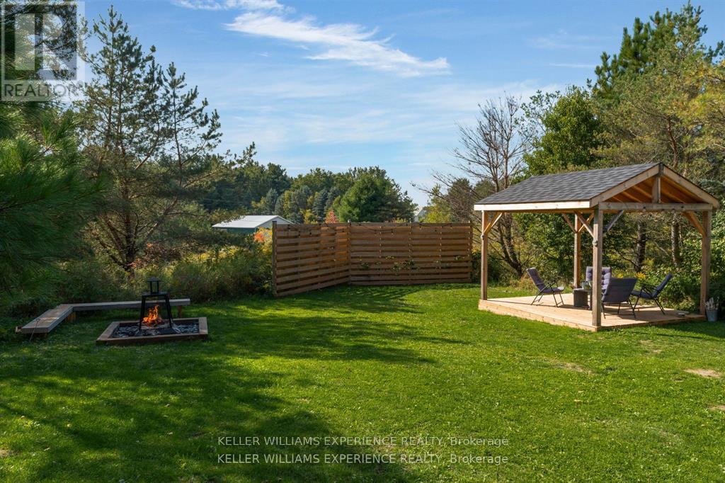 153 Rue Eric, Tiny, Ontario  L9M 0H1 - Photo 23 - S12432362