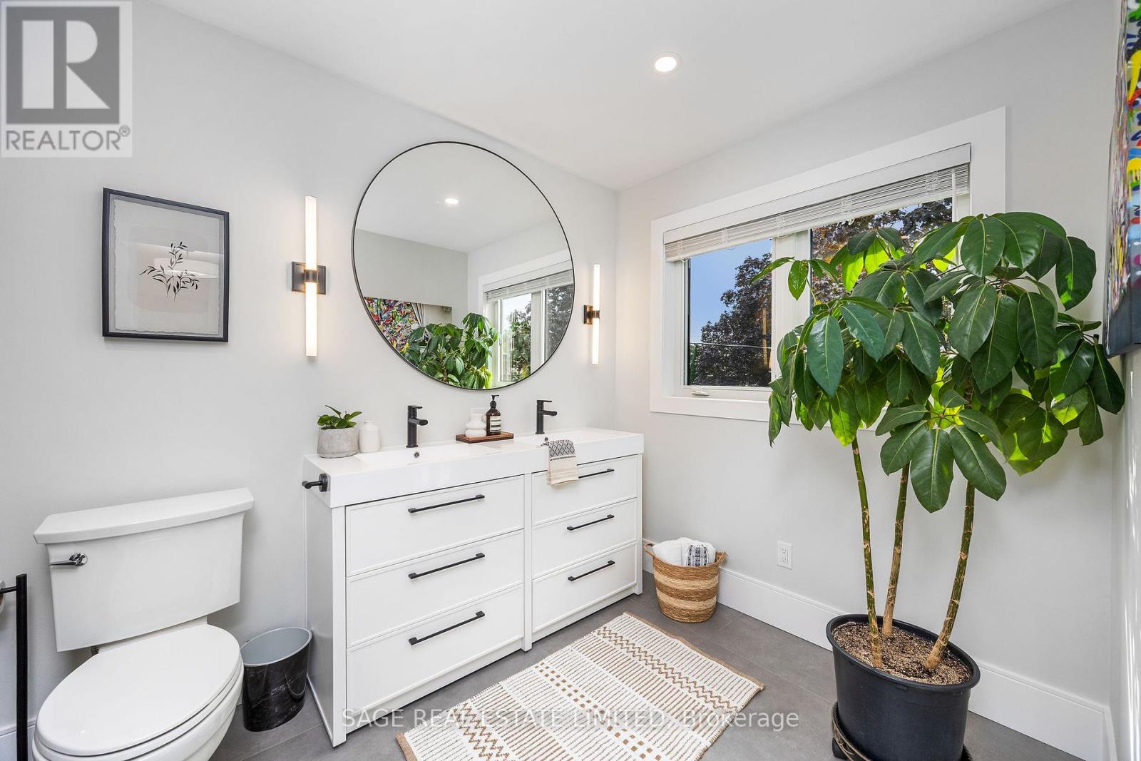 865 Windermere Avenue, Toronto (Runnymede-Bloor West Village), Ontario  M6S 3M8 - Photo 20 - W12432309