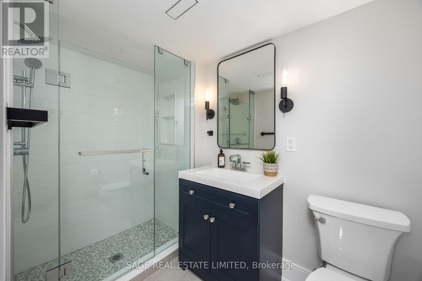 865 Windermere Avenue, Toronto (Runnymede-Bloor West Village), Ontario  M6S 3M8 - Photo 30 - W12432309
