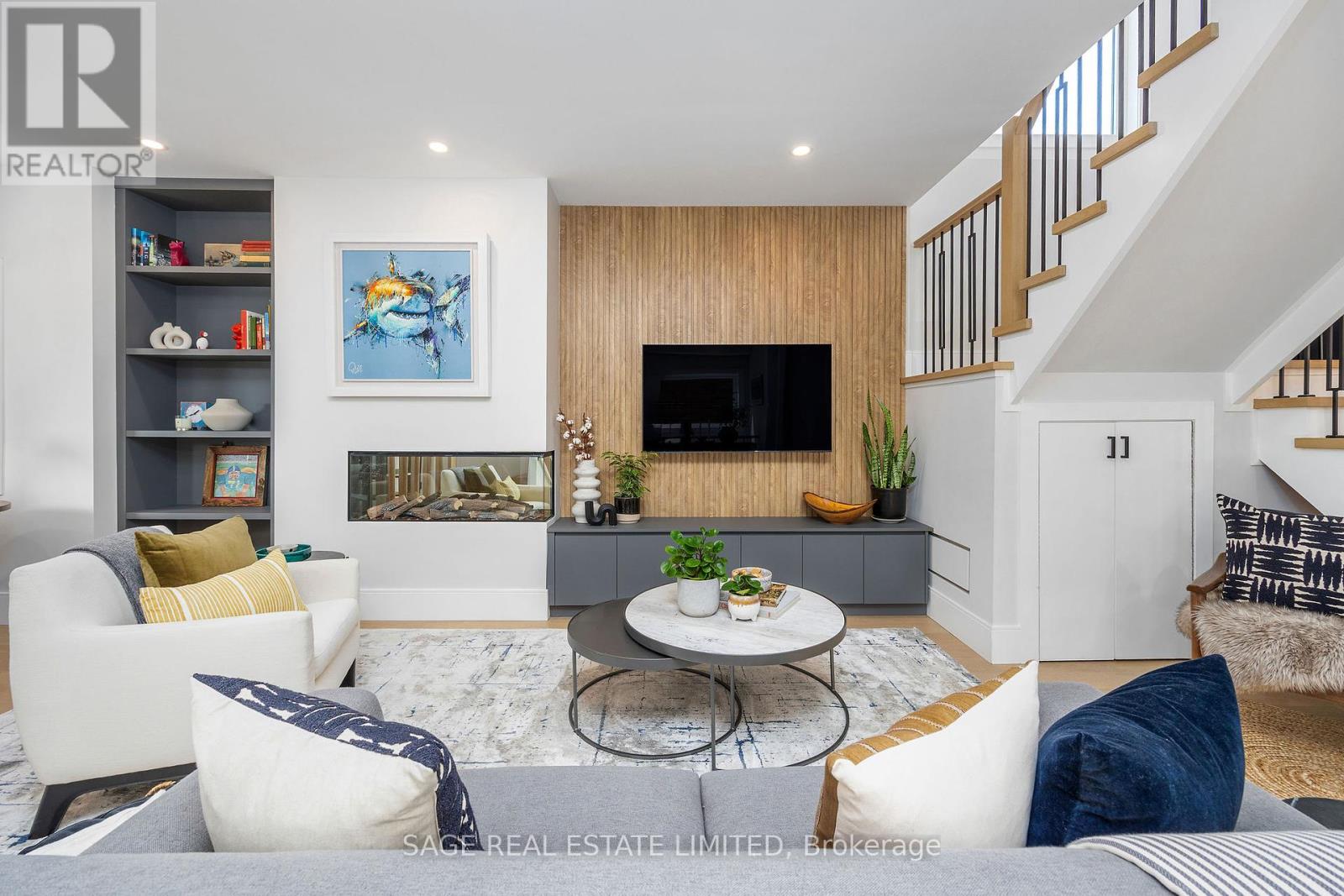 865 Windermere Avenue, Toronto (Runnymede-Bloor West Village), Ontario  M6S 3M8 - Photo 6 - W12432309