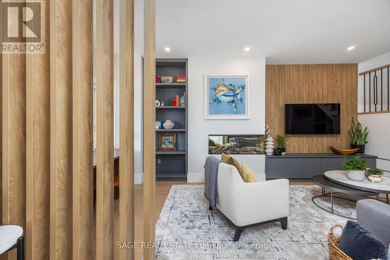 865 Windermere Avenue, Toronto (Runnymede-Bloor West Village), Ontario  M6S 3M8 - Photo 7 - W12432309