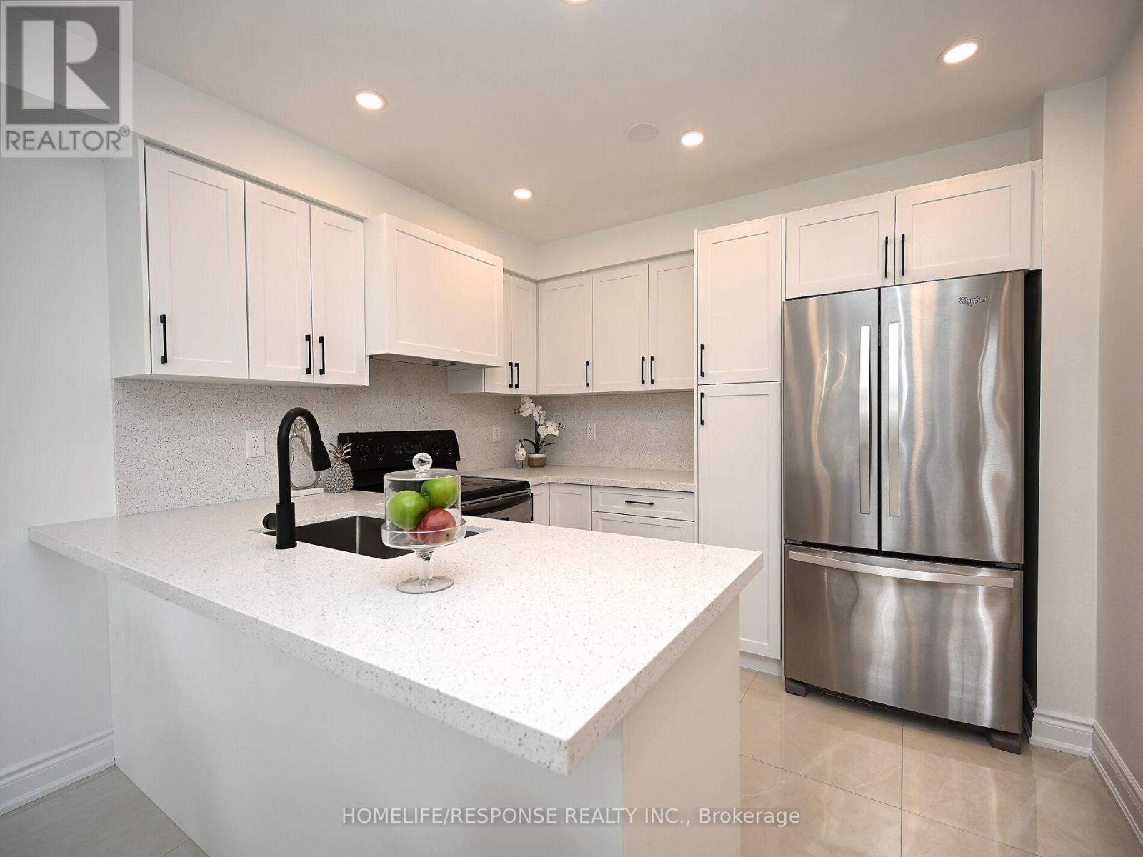 1119 Kelly Gate, Milton, Ontario  L9T 6H1 - Photo 17 - W12432326