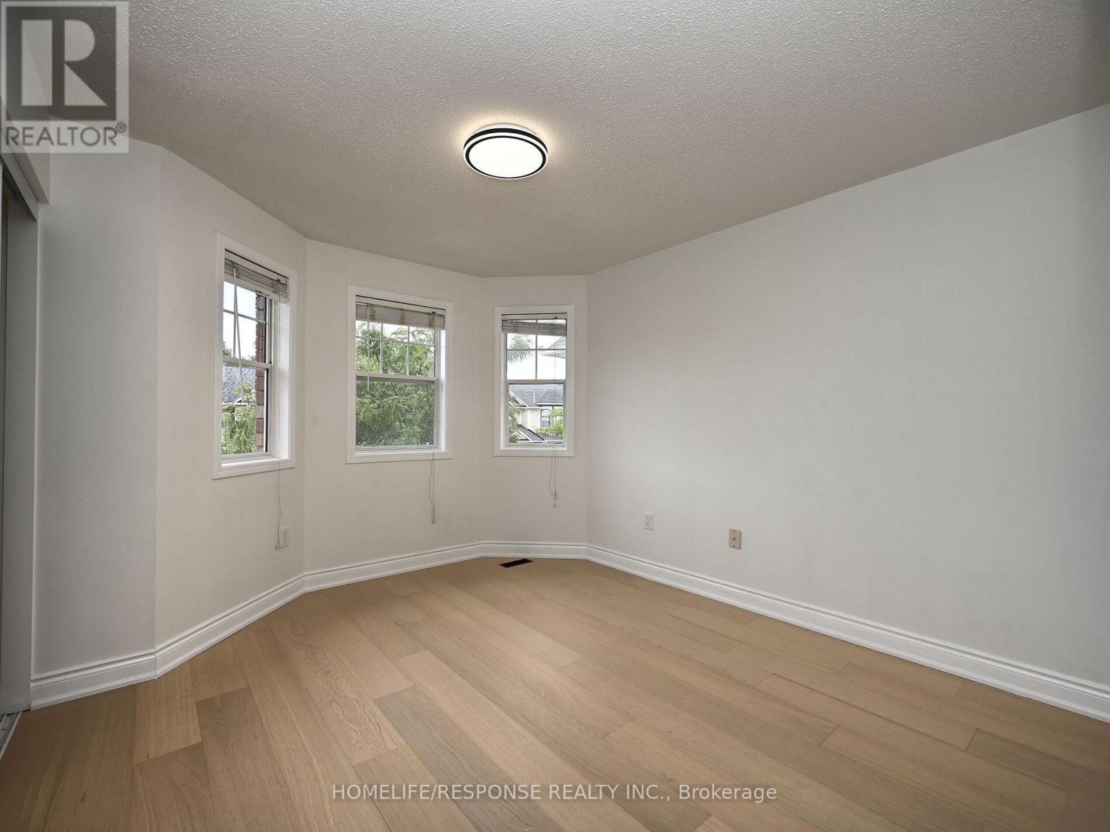 1119 Kelly Gate, Milton, Ontario  L9T 6H1 - Photo 29 - W12432326