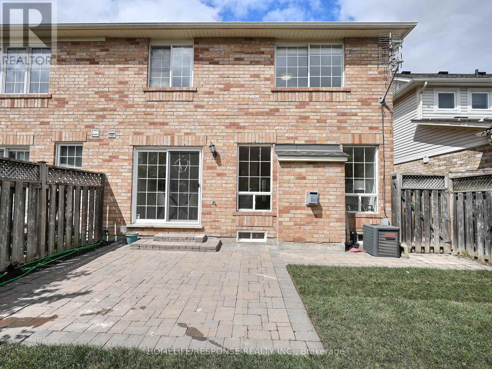 1119 Kelly Gate, Milton, Ontario  L9T 6H1 - Photo 36 - W12432326
