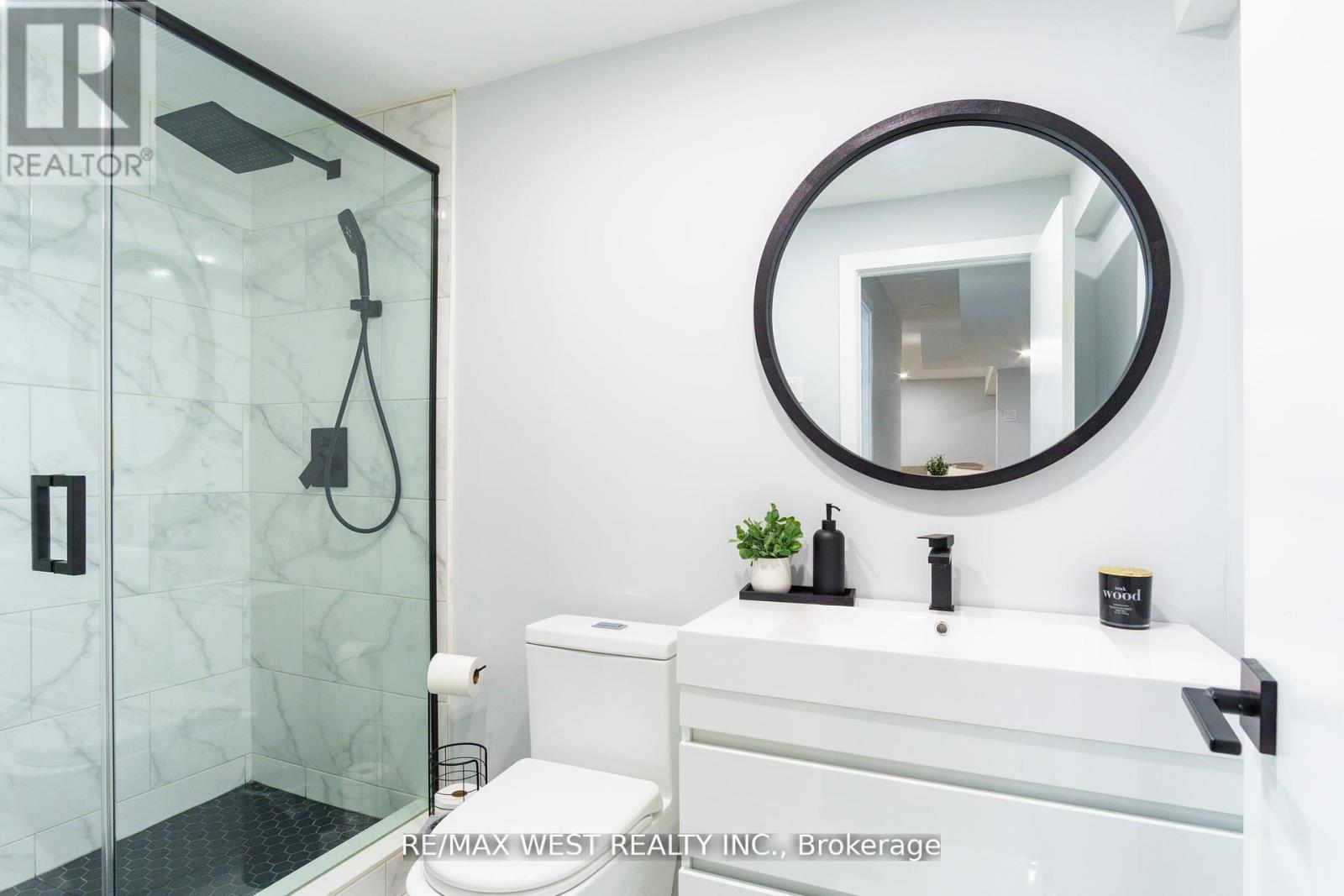 30 Tindale Road, Brampton, Ontario  L6V 2G9 - Photo 14 - W12432371