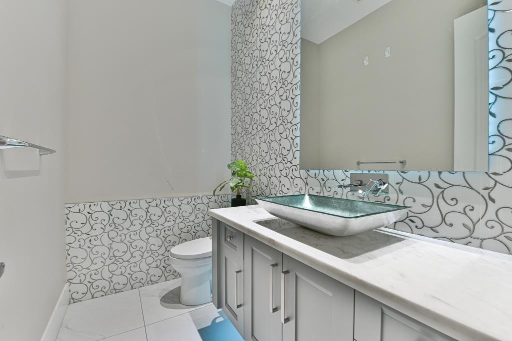 12768 97a Avenue, Surrey, British Columbia  V3V 2H5 - Photo 11 - R3051784