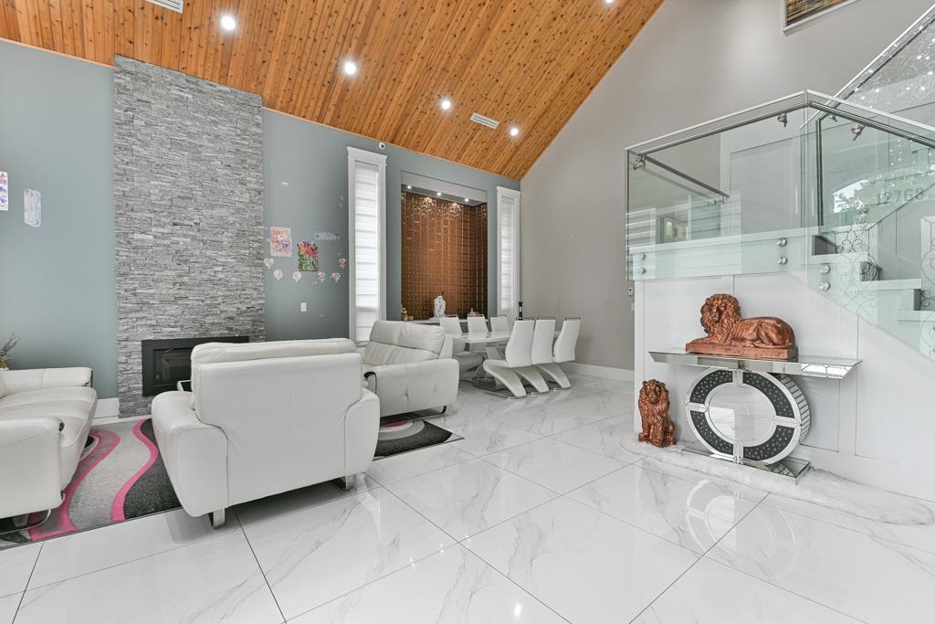 12768 97a Avenue, Surrey, British Columbia  V3V 2H5 - Photo 9 - R3051784