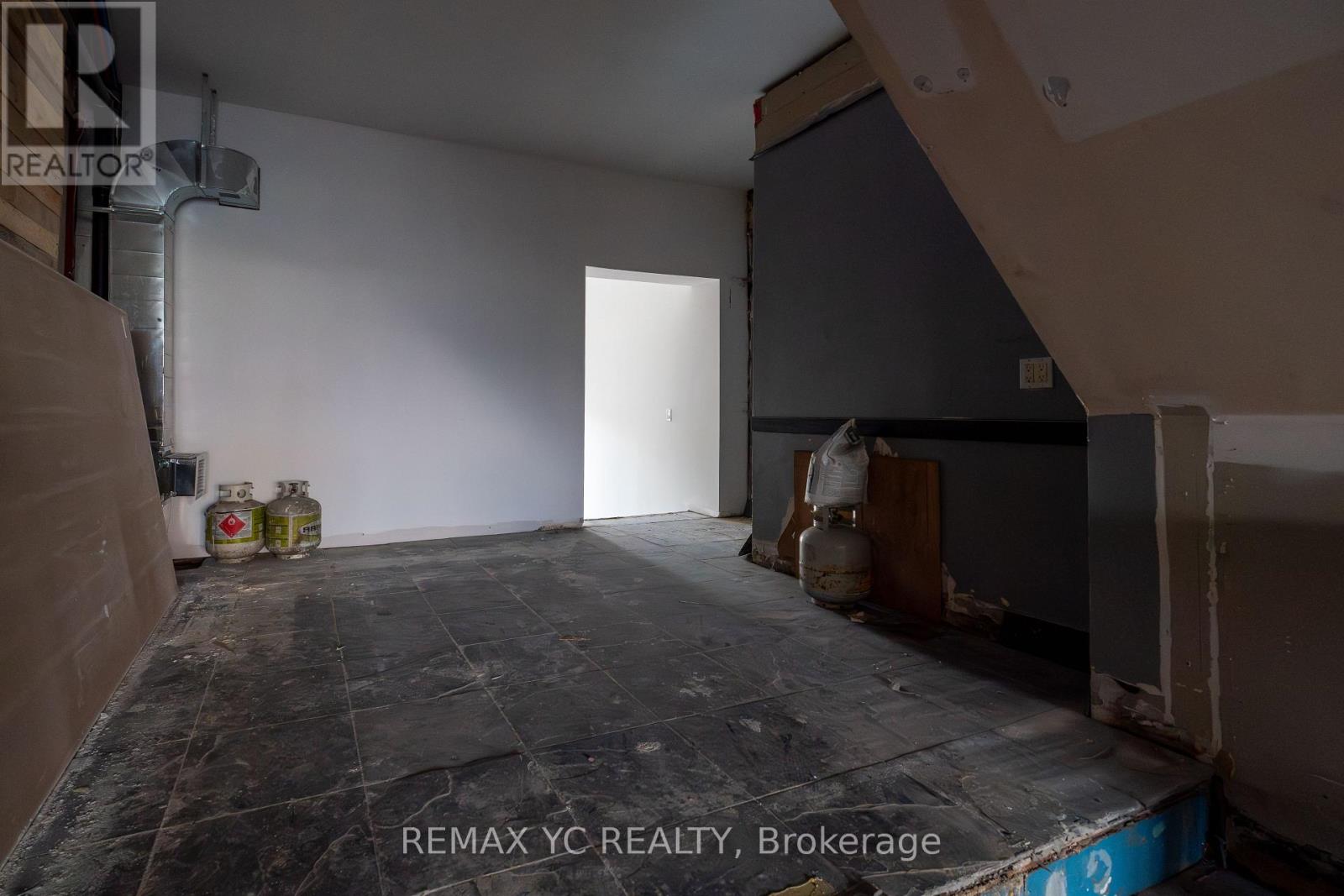 Ground Floor - 673 Danforth Avenue, Toronto, Ontario  M4J 1L2 - Photo 6 - E12429922