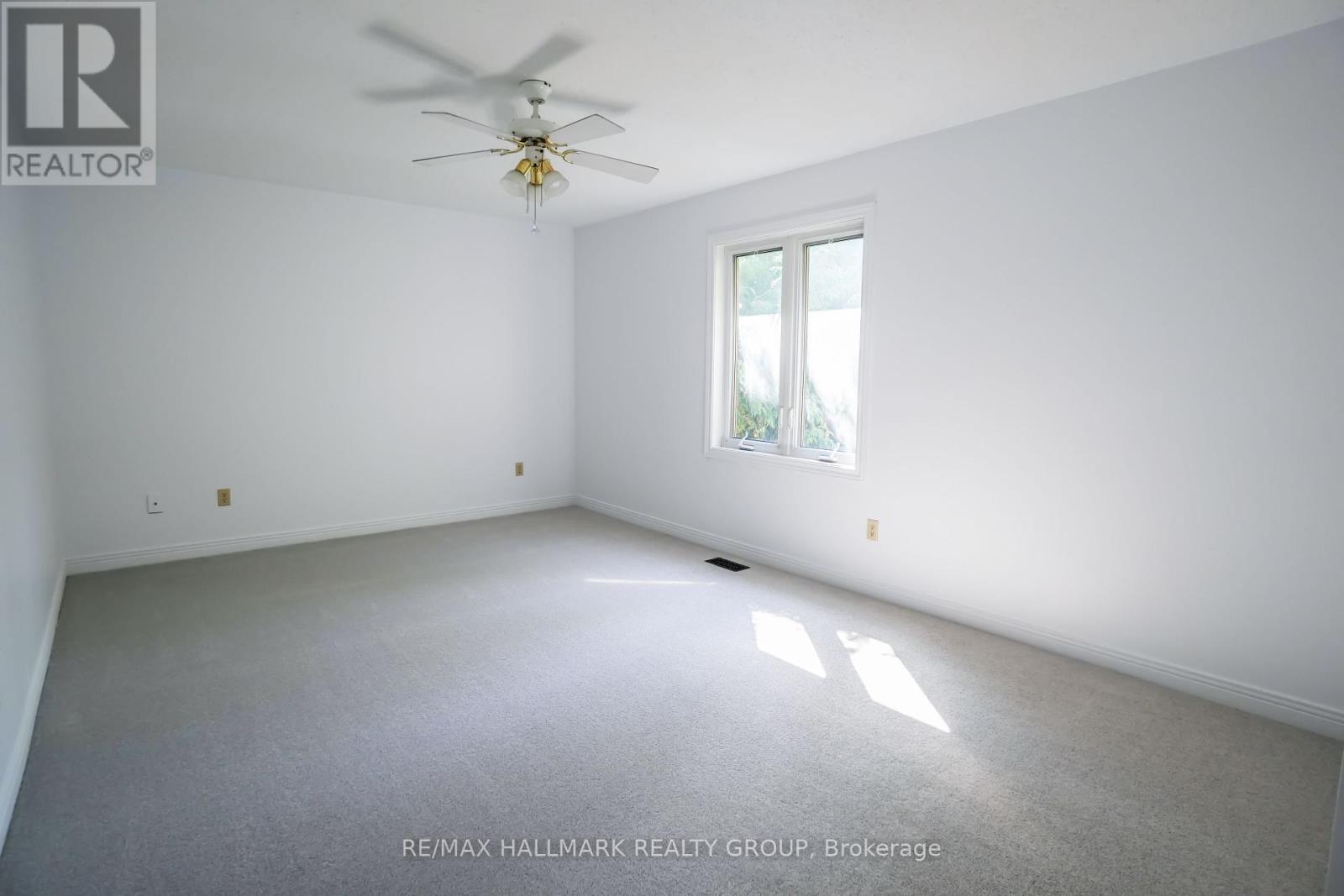 1020 Grenon Avenue, Ottawa, Ontario  K2B 8L8 - Photo 19 - X12432496