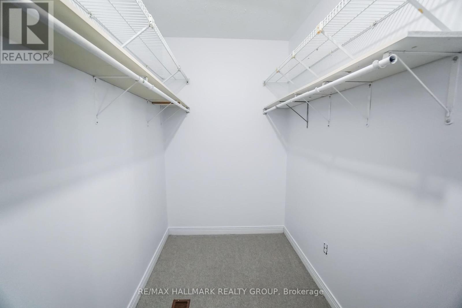 1020 Grenon Avenue, Ottawa, Ontario  K2B 8L8 - Photo 21 - X12432496