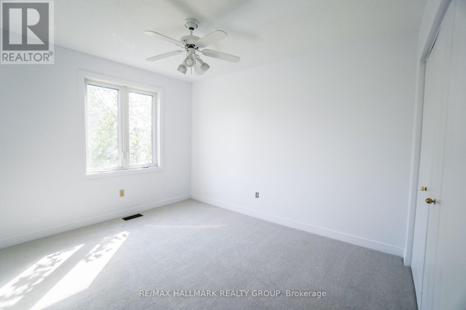 1020 Grenon Avenue, Ottawa, Ontario  K2B 8L8 - Photo 33 - X12432496