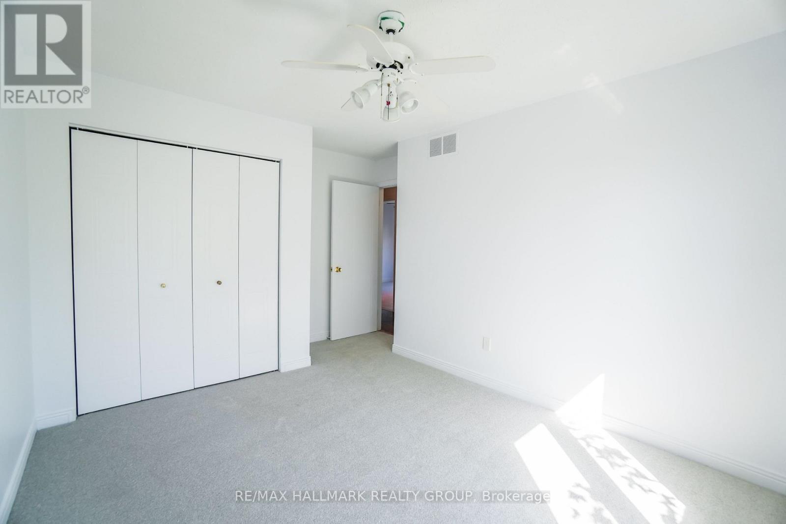 1020 Grenon Avenue, Ottawa, Ontario  K2B 8L8 - Photo 35 - X12432496