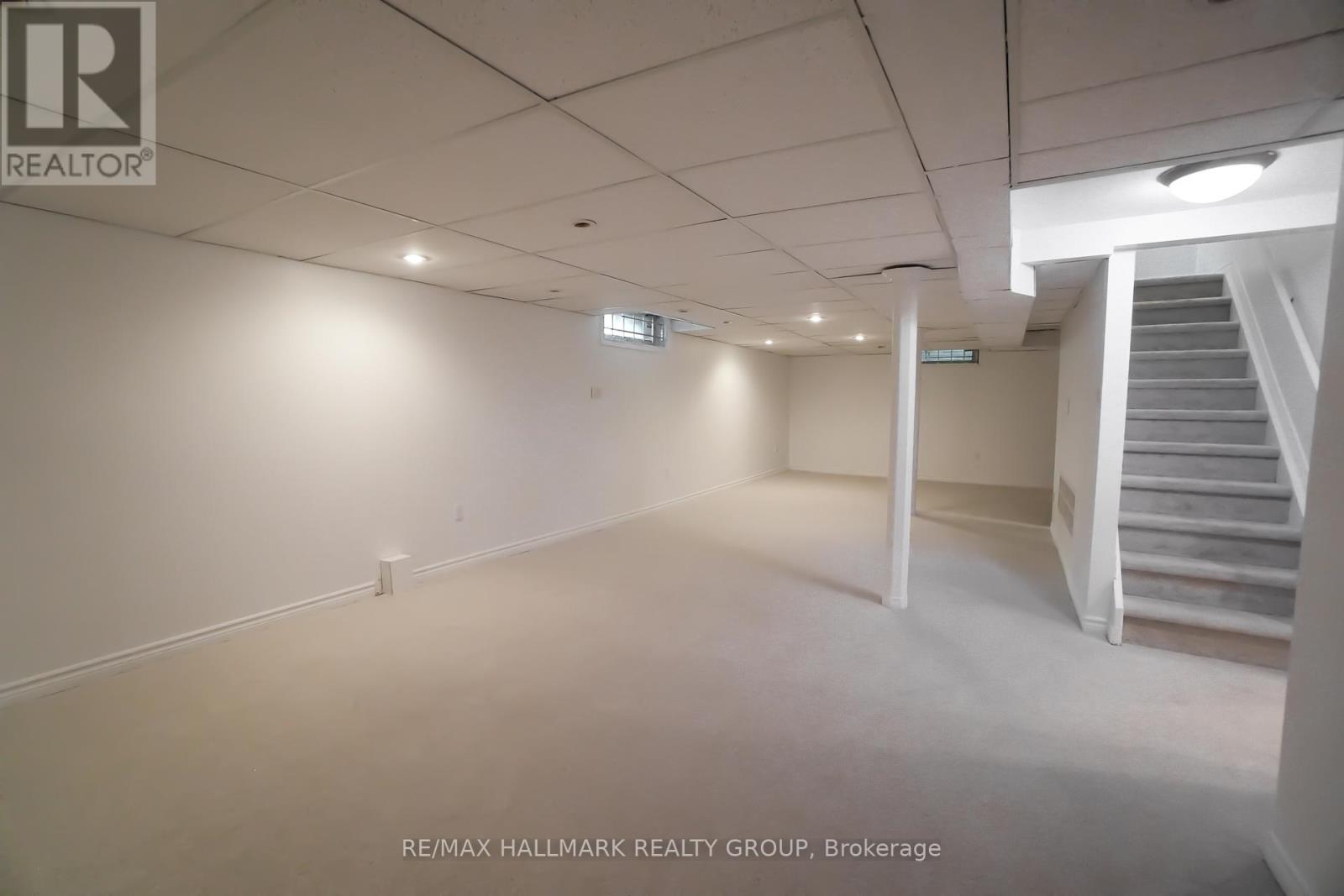 1020 Grenon Avenue, Ottawa, Ontario  K2B 8L8 - Photo 40 - X12432496