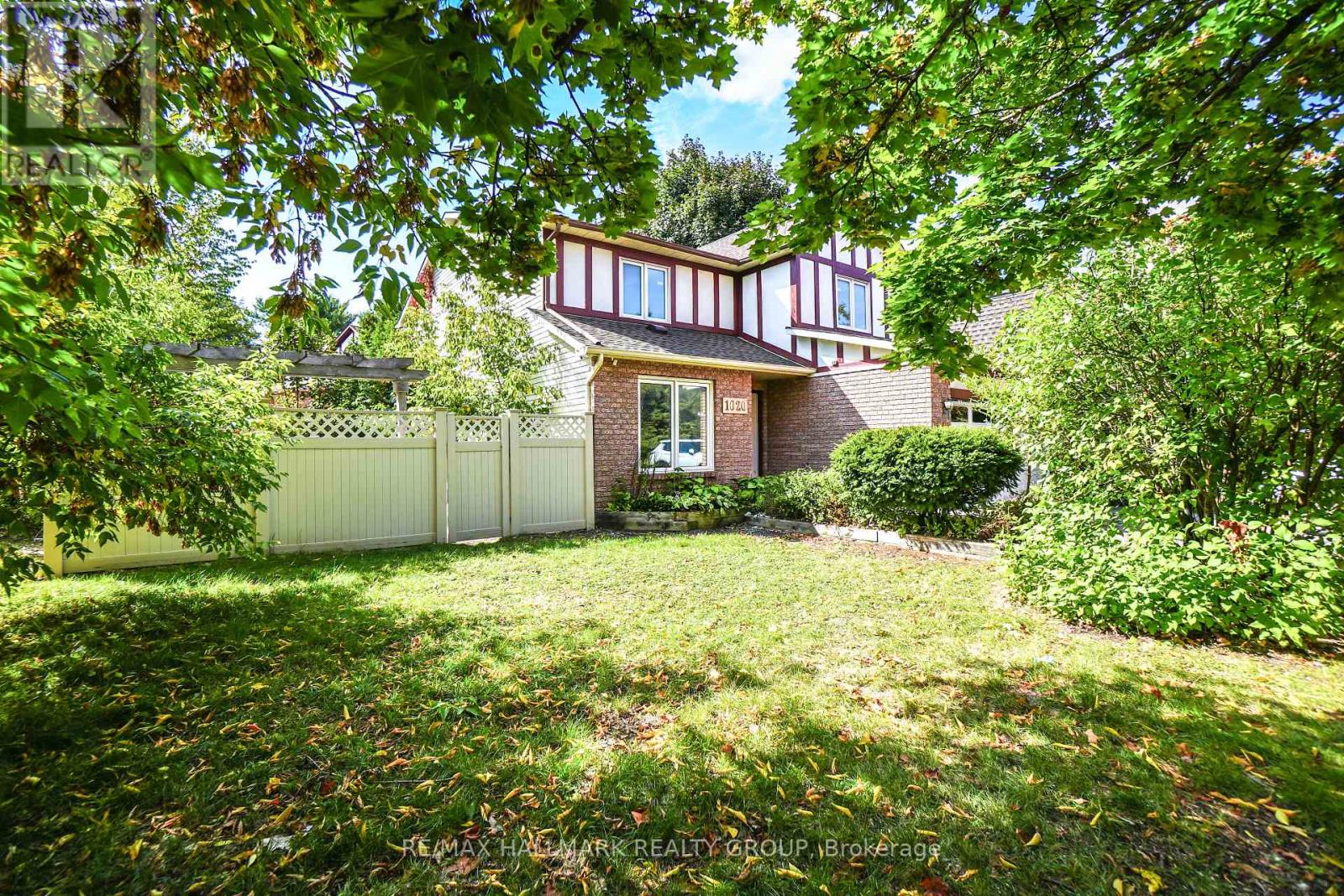 1020 Grenon Avenue, Ottawa, Ontario  K2B 8L8 - Photo 44 - X12432496