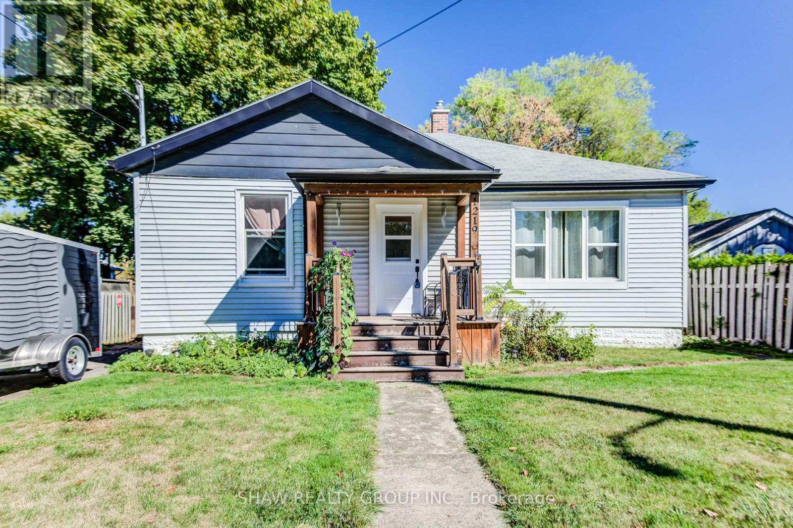 1219 Duke Street, Cambridge, Ontario  N3H 3V8 - Photo 2 - X12432347
