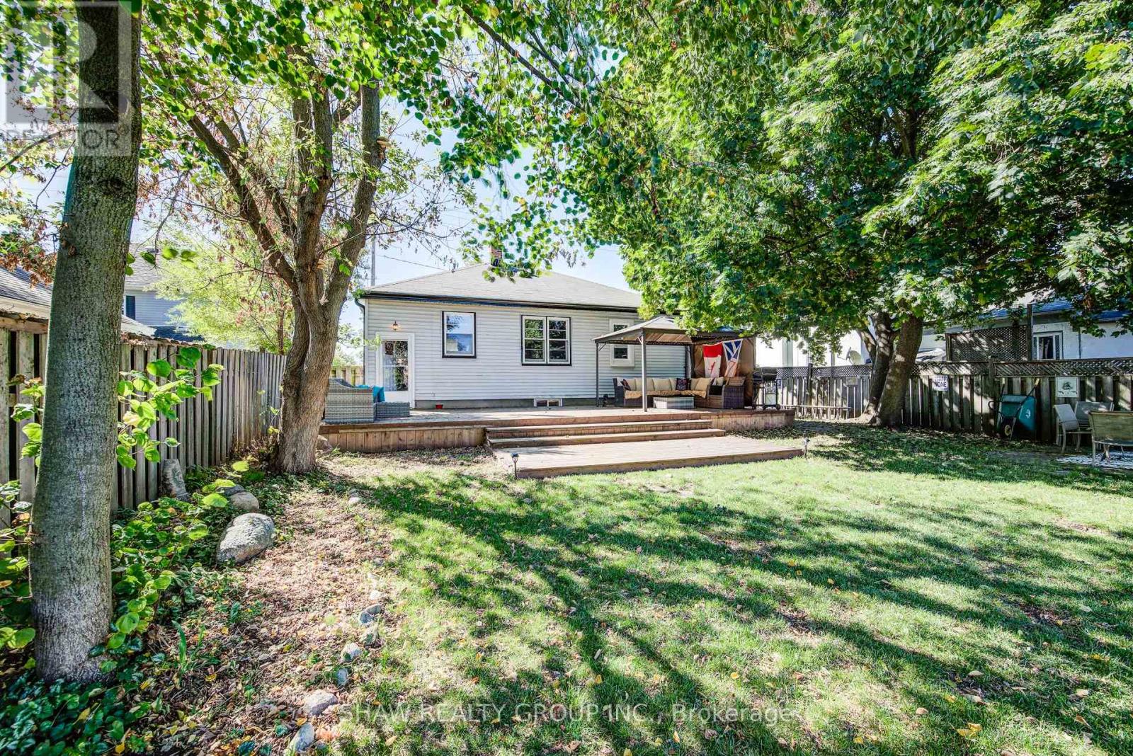 1219 Duke Street, Cambridge, Ontario  N3H 3V8 - Photo 38 - X12432347