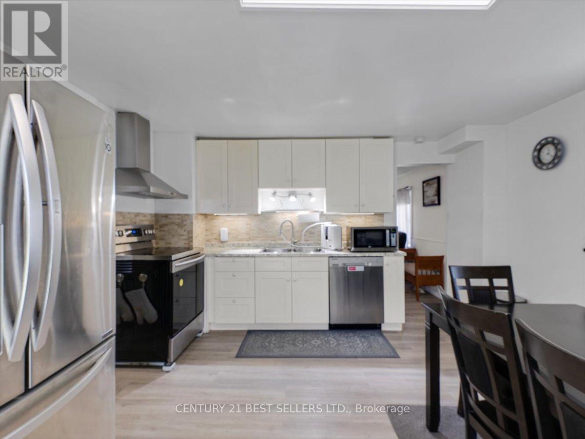 39 Carlton Street, St. Catharines, Ontario  L2R 1P7 - Photo 10 - X12432398
