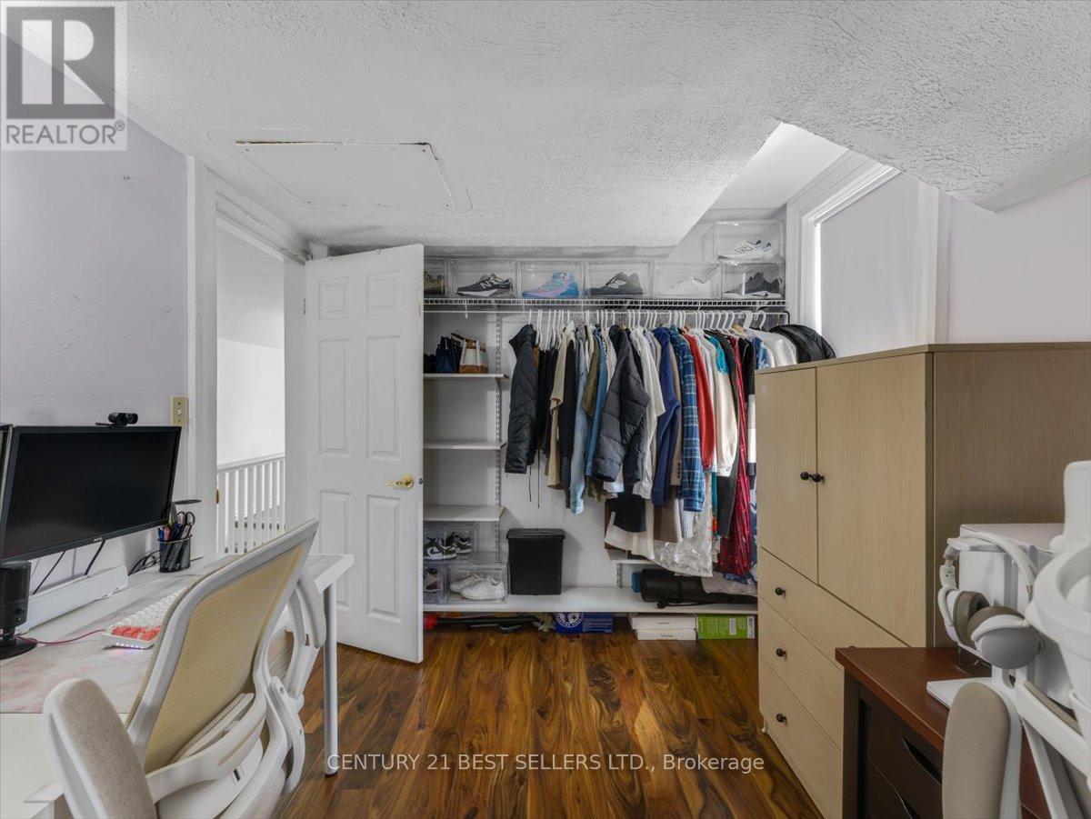 39 Carlton Street, St. Catharines, Ontario  L2R 1P7 - Photo 24 - X12432398
