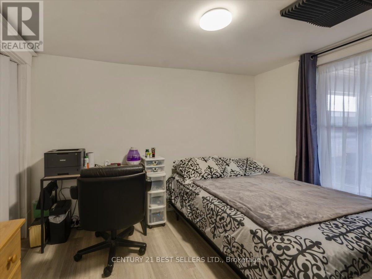 39 Carlton Street, St. Catharines, Ontario  L2R 1P7 - Photo 27 - X12432398
