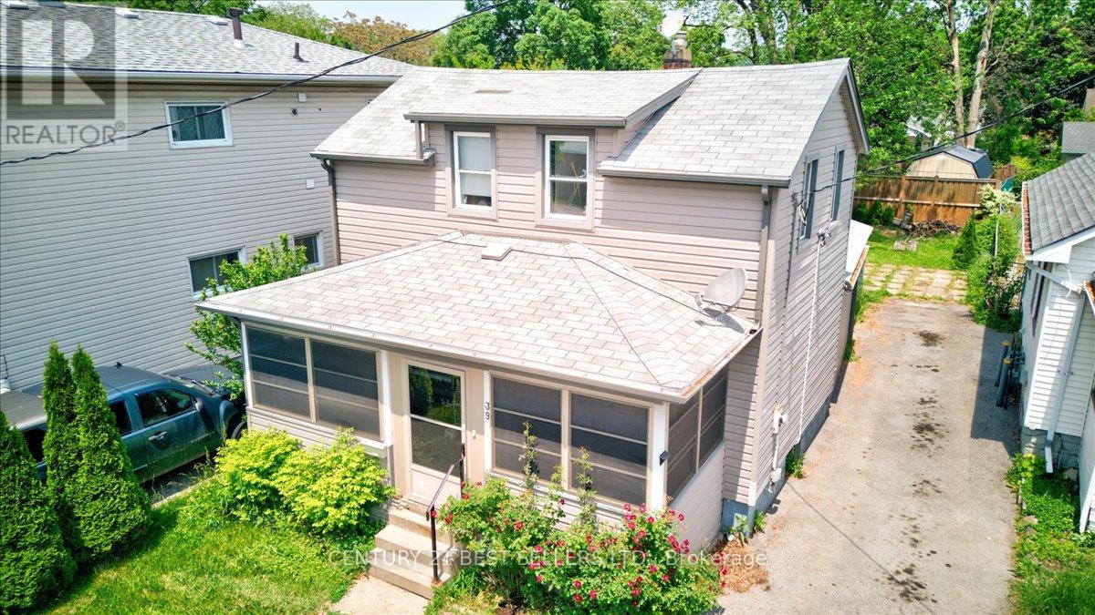 39 Carlton Street, St. Catharines, Ontario  L2R 1P7 - Photo 34 - X12432398