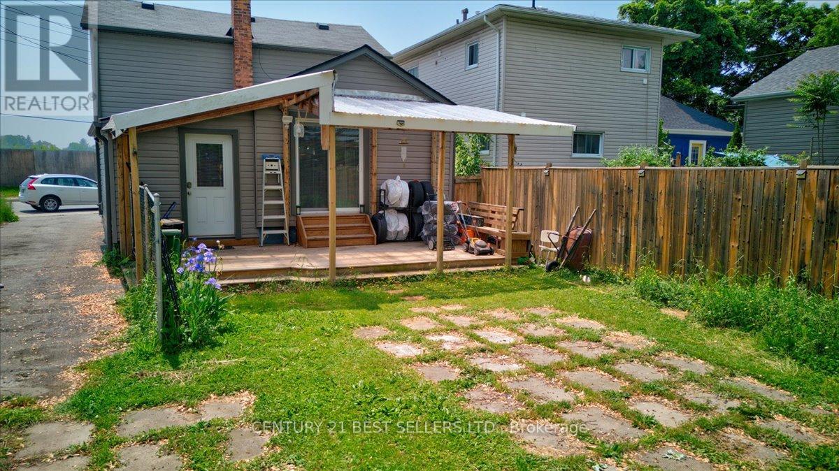 39 Carlton Street, St. Catharines, Ontario  L2R 1P7 - Photo 35 - X12432398
