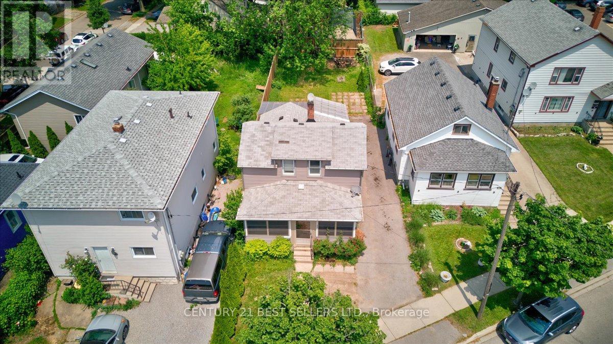 39 Carlton Street, St. Catharines, Ontario  L2R 1P7 - Photo 36 - X12432398