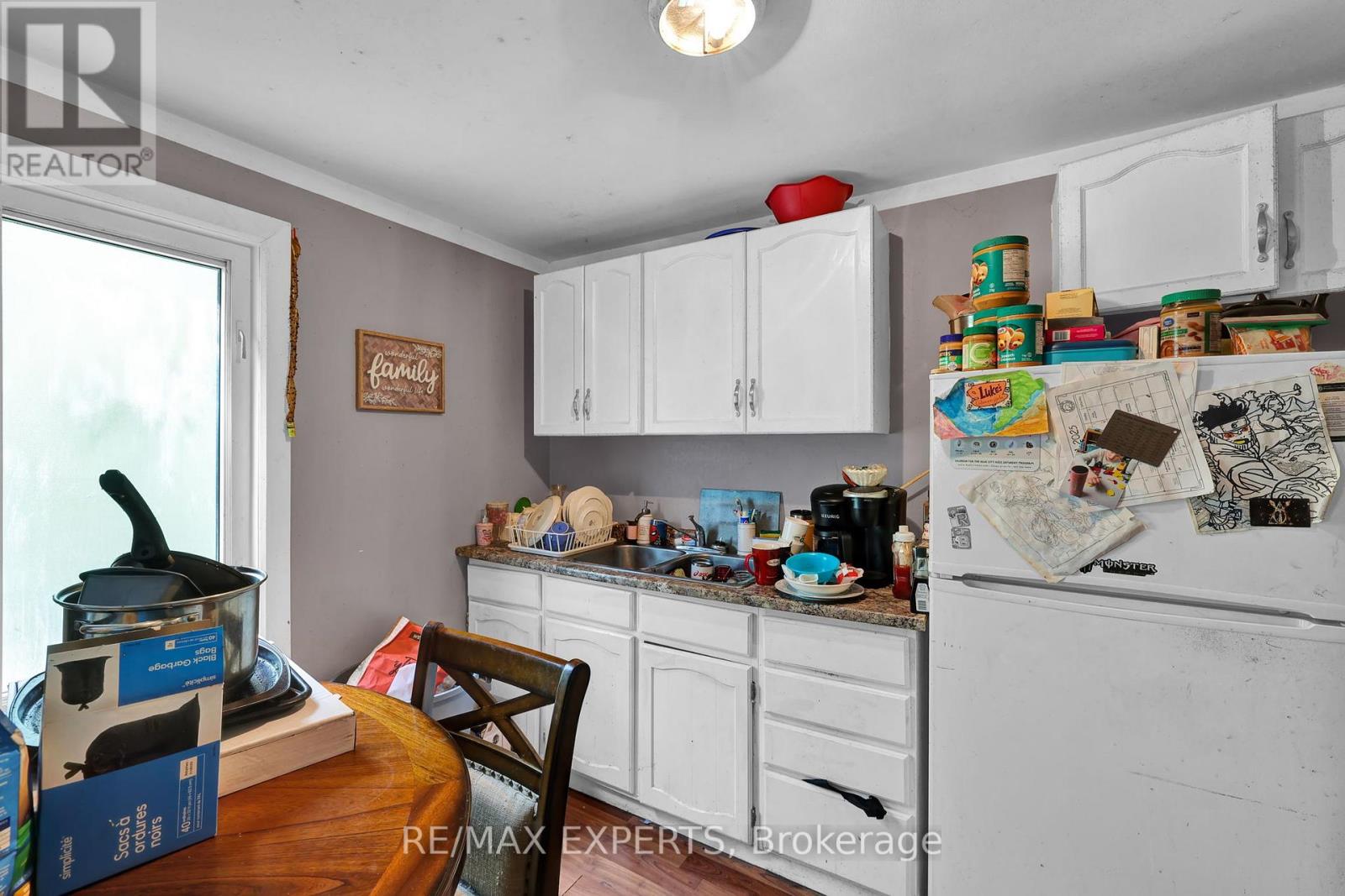 21 Fifth Street, Welland, Ontario  L3B 4Z4 - Photo 11 - X12432427