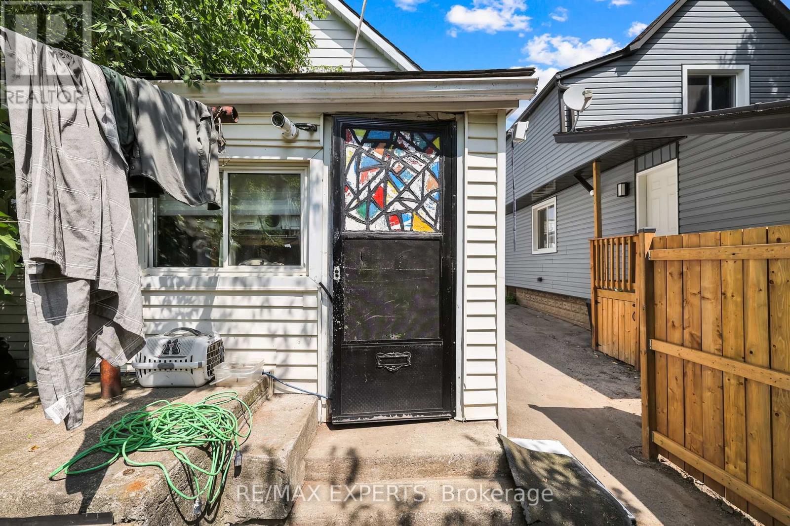 21 Fifth Street, Welland, Ontario  L3B 4Z4 - Photo 22 - X12432427