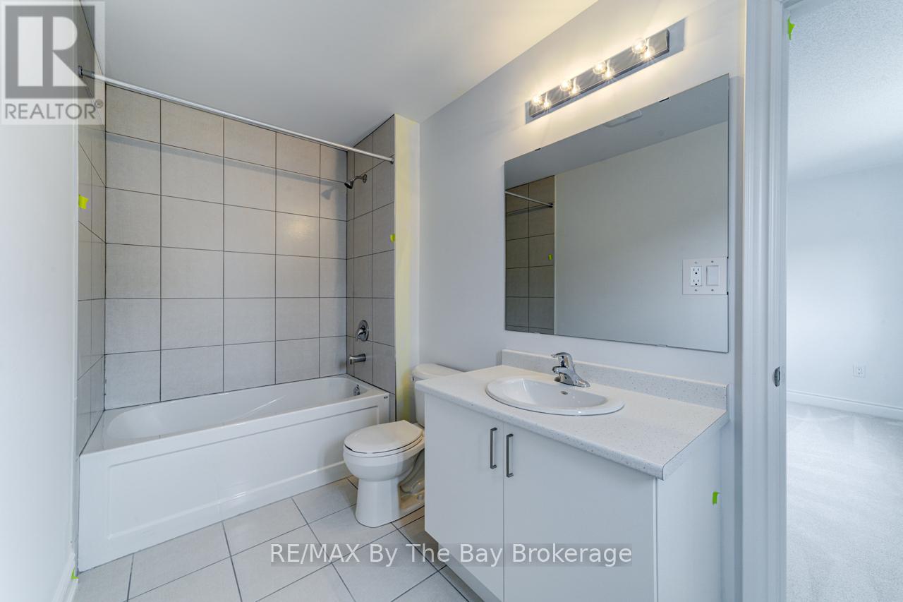 12 Misty Ridge Road, Wasaga Beach, Ontario  L9Z 0R8 - Photo 35 - S12432491