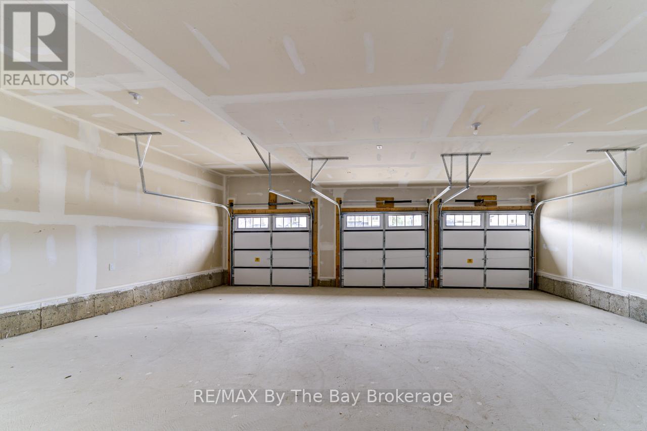 12 Misty Ridge Road, Wasaga Beach, Ontario  L9Z 0R8 - Photo 42 - S12432491