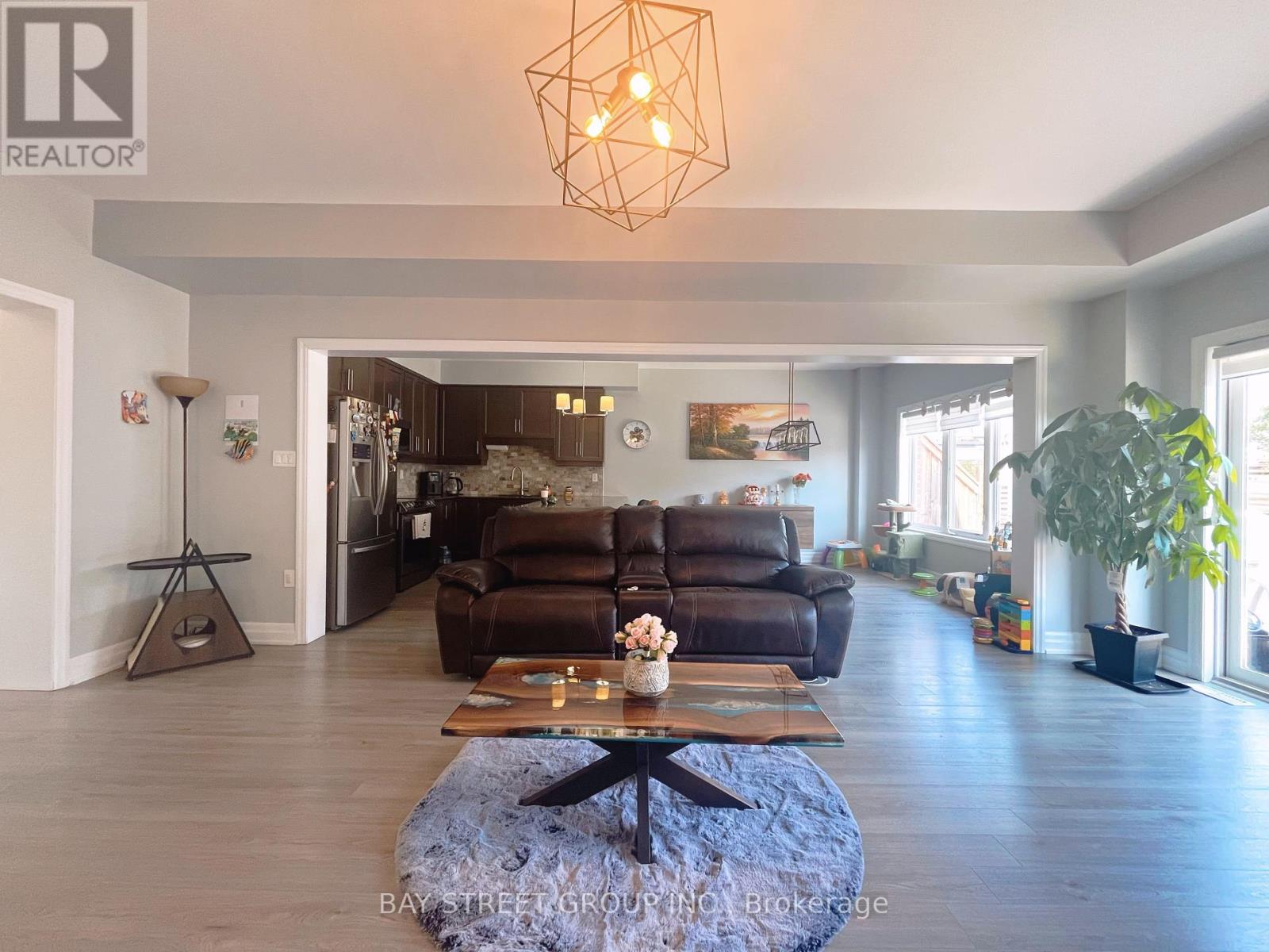 #2 Bedrooms - 51 Dominion Crescent, Niagara-On-The-Lake (St. Davids), Ontario  L0S 1J1 - Photo 8 - X12432244