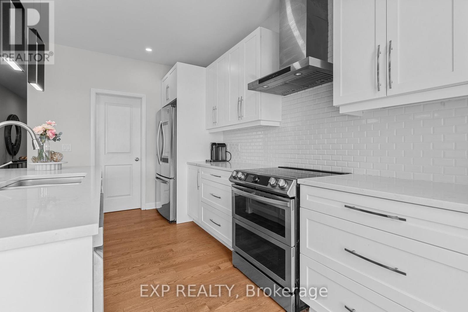 25 Stanhope Court, Ottawa, Ontario  K2J 6S2 - Photo 22 - X12432153