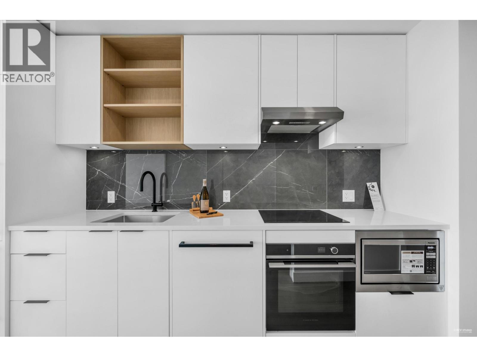 407 422 E 3rd Street, North Vancouver, British Columbia  V7L 1G2 - Photo 6 - R3053068