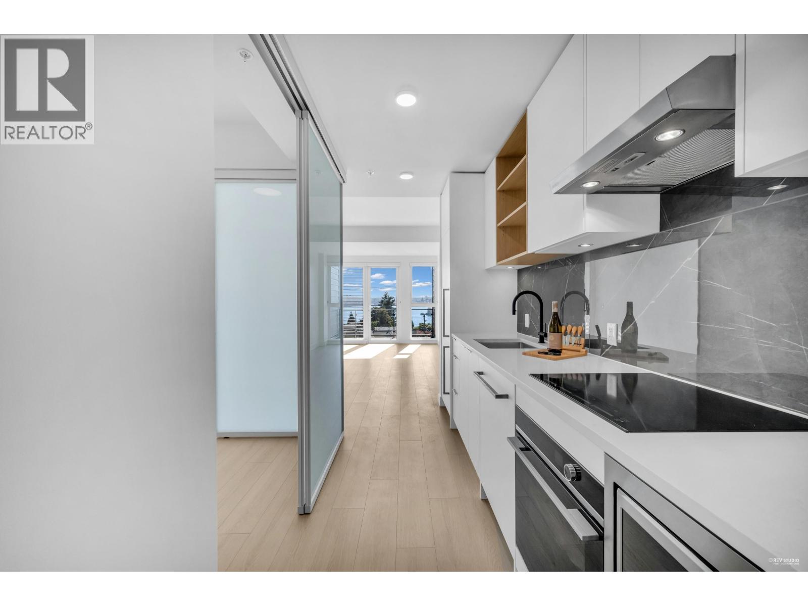 407 422 E 3rd Street, North Vancouver, British Columbia  V7L 1G2 - Photo 7 - R3053068