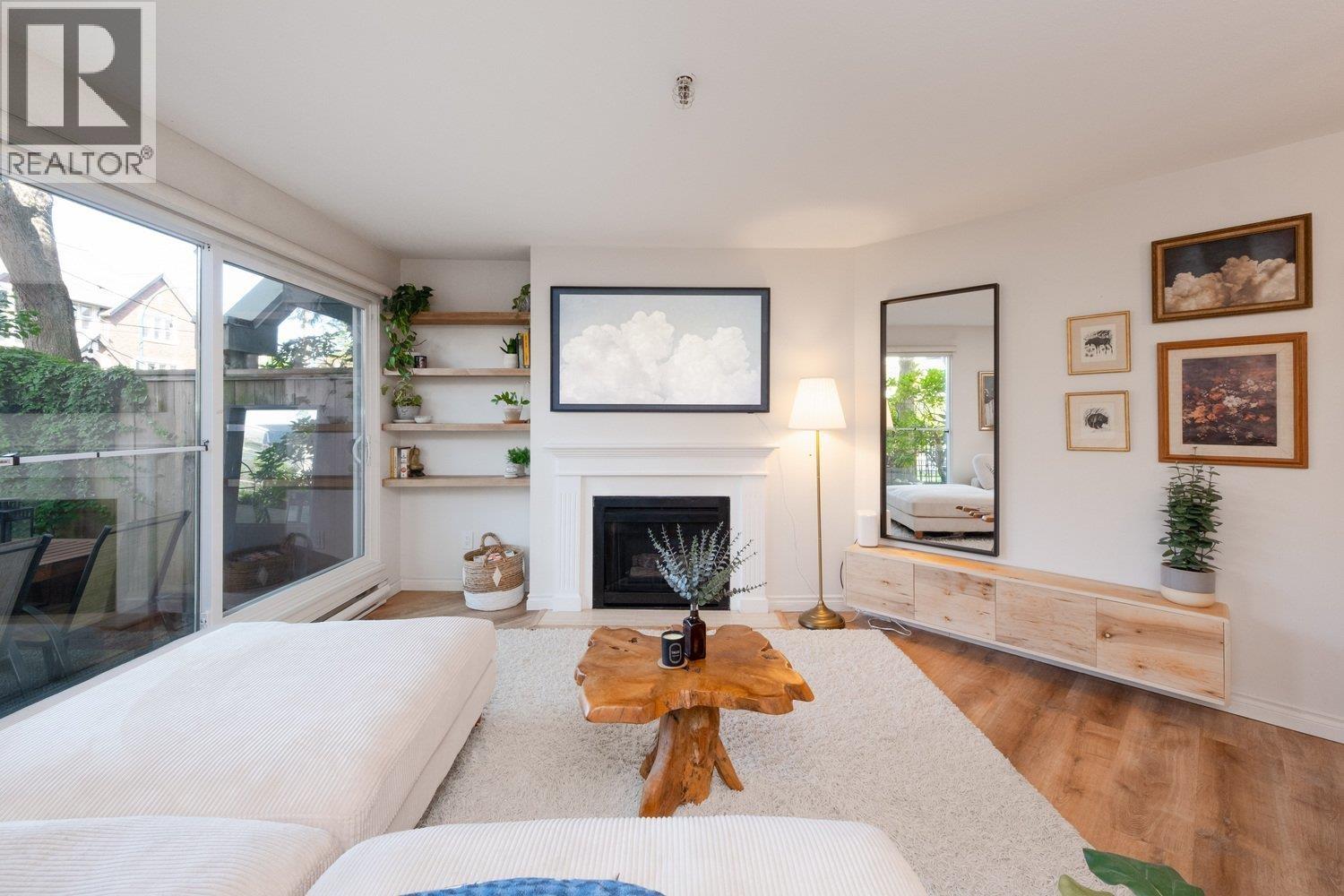 112 2020 W 8th Avenue, Vancouver, British Columbia  V6J 1W5 - Photo 5 - R3053088