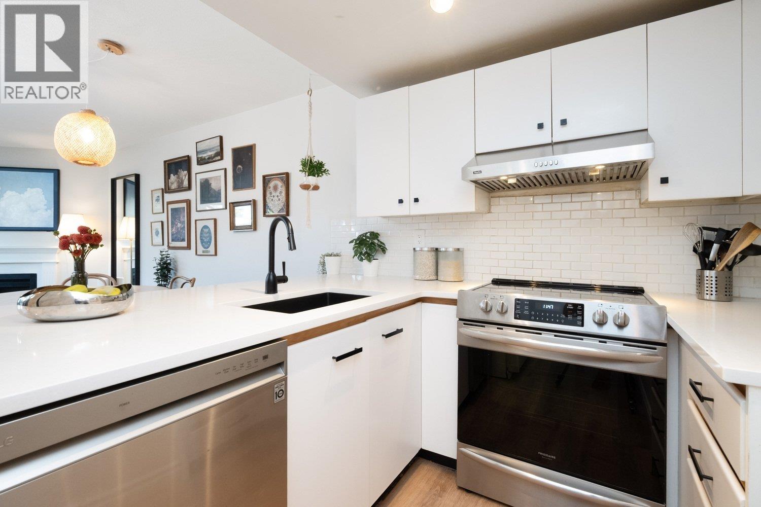 112 2020 W 8th Avenue, Vancouver, British Columbia  V6J 1W5 - Photo 9 - R3053088