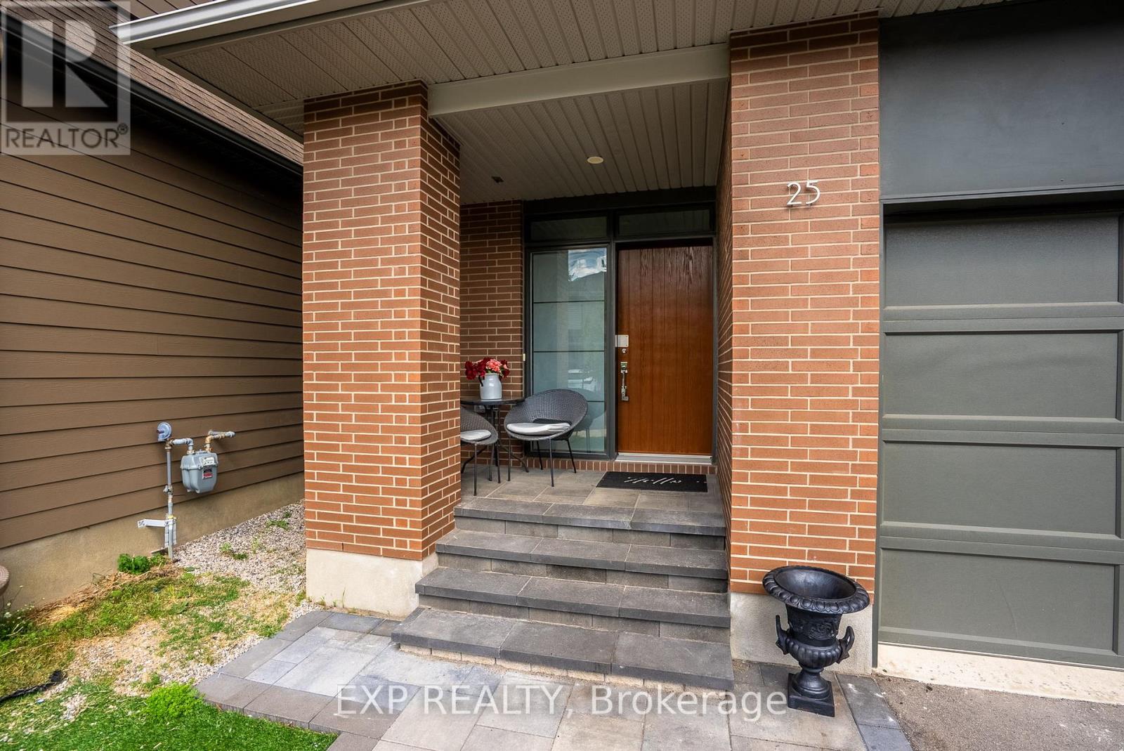 25 Stanhope Court, Ottawa, Ontario  K2J 6S2 - Photo 5 - X12432153