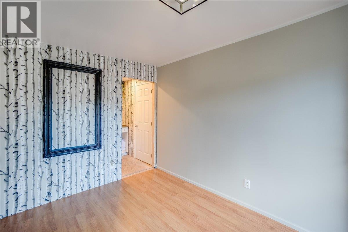 620 10th Avenue, Castlegar, British Columbia  V1N 1K9 - Photo 32 - 10364257