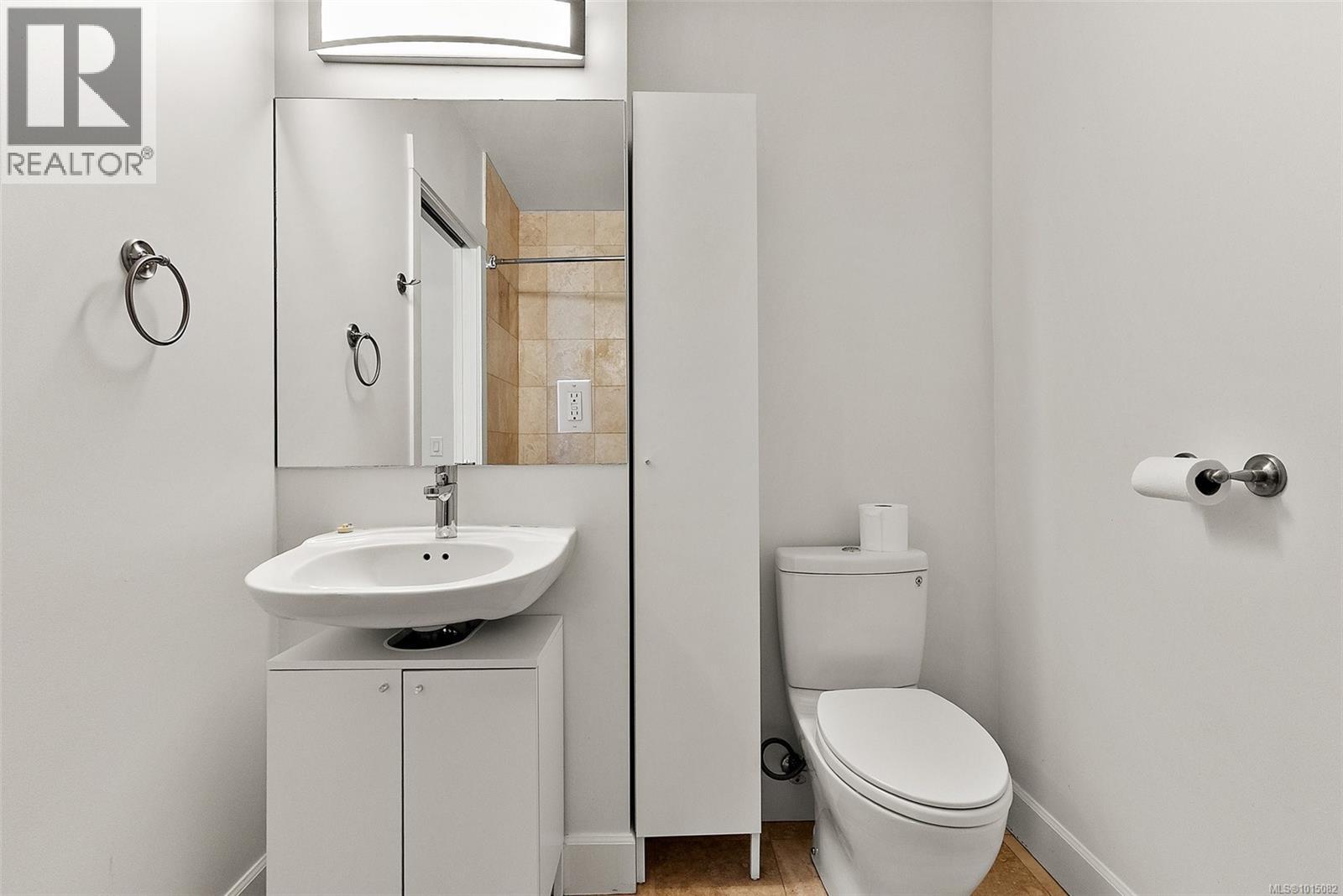 211 240 Cook St, Victoria, British Columbia  V8V 3X3 - Photo 15 - 1015082