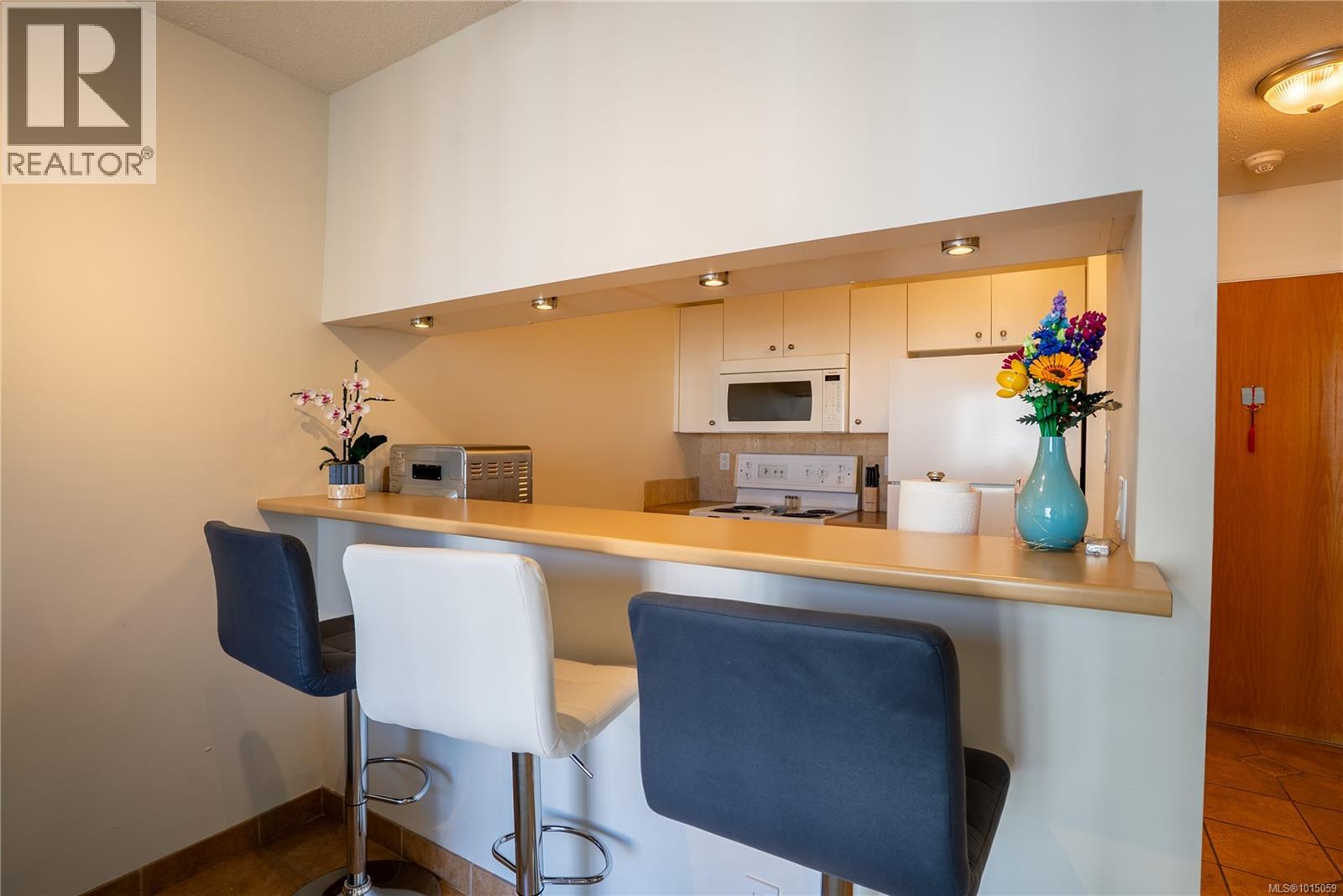 603 835 View St, Victoria, British Columbia  V8W 3W8 - Photo 7 - 1015059