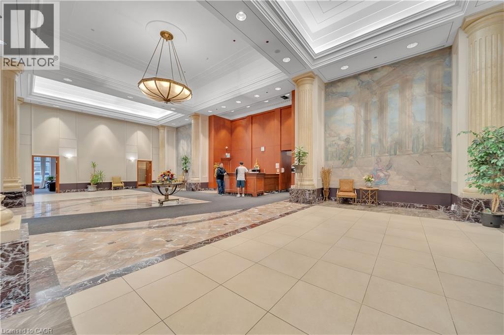 8 Lee Centre Drive Unit# Ph203, Scarborough, Ontario  M1H 3H8 - Photo 5 - 40711559