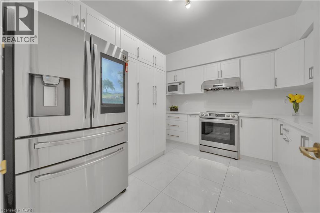 8 Lee Centre Drive Unit# Ph203, Scarborough, Ontario  M1H 3H8 - Photo 12 - 40711559
