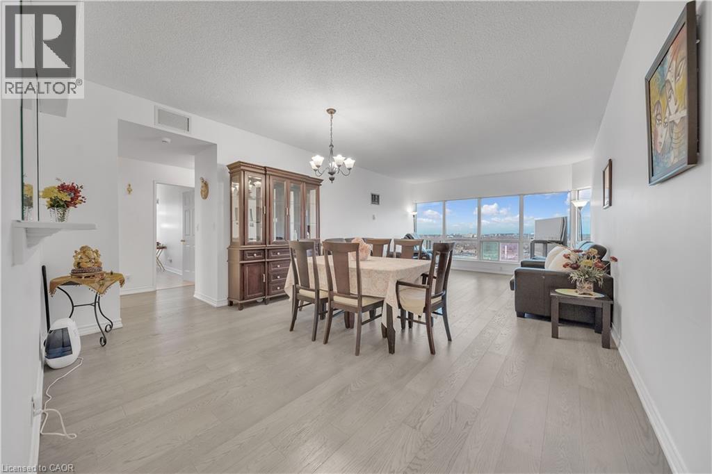 8 Lee Centre Drive Unit# Ph203, Scarborough, Ontario  M1H 3H8 - Photo 17 - 40711559